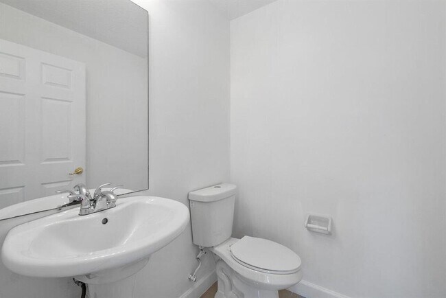 Building Photo - 6549 Diamond Springs Terrace