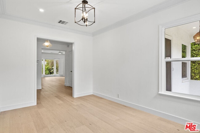 Building Photo - 3956 Alcove Ave