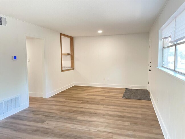 Building Photo - 3101 Matador Dr