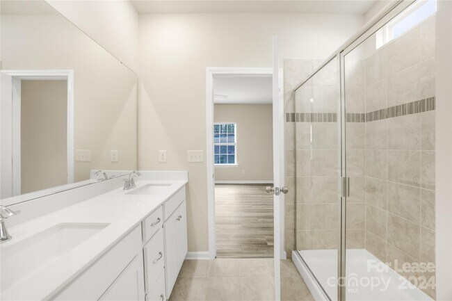 Building Photo - 14023 Turncloak Dr