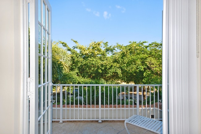 Building Photo - 516  Flamingo Drive