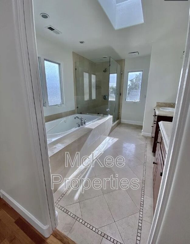 Building Photo - 517 Fifth Street