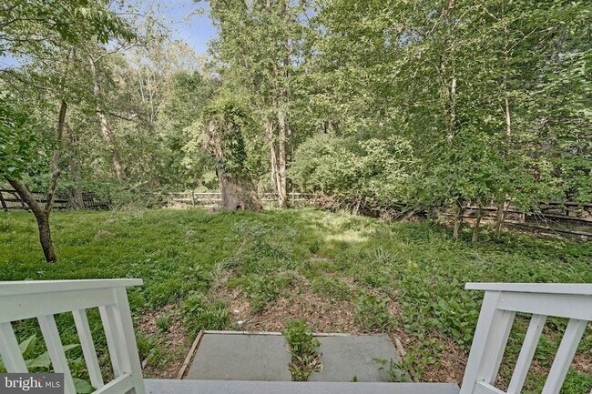 Building Photo - 10034 Scenic View Terrace