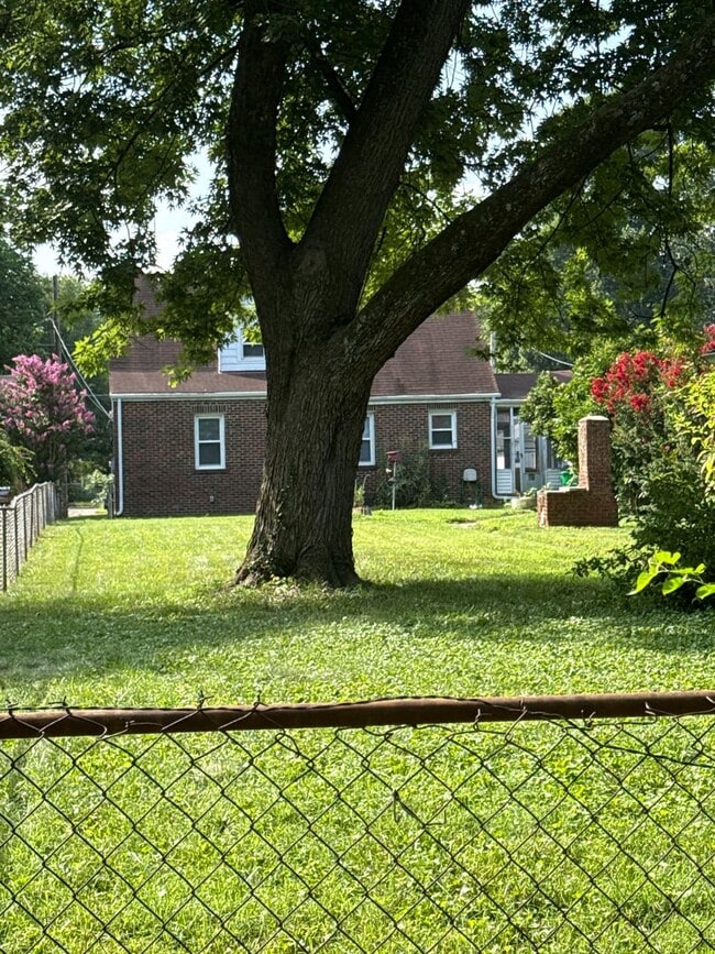 Building Photo - Brick Cape Cod