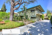 Building Photo - Fully Upgraded Spacious 3-Bedroom Unit in Prime Arcadia Location