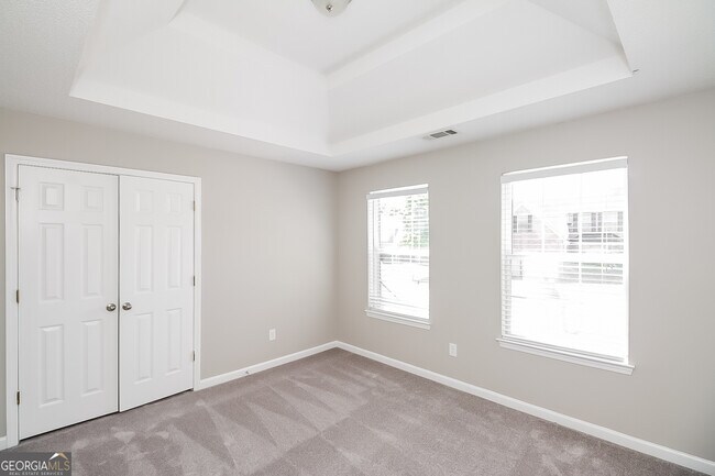 Building Photo - 411 Berkshire Pl