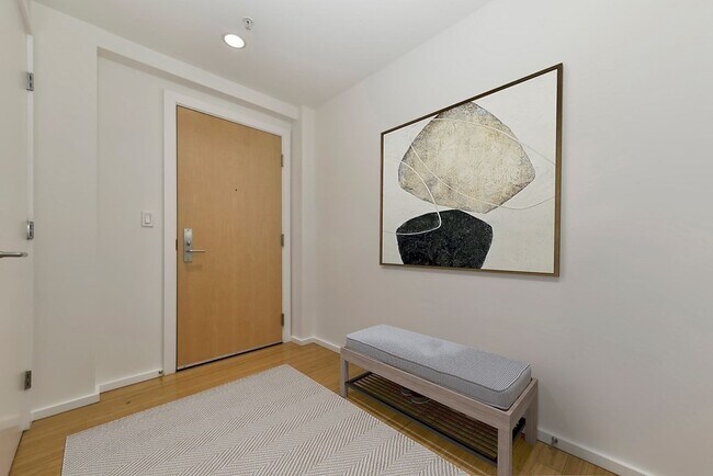 Building Photo - 2 Earhart St