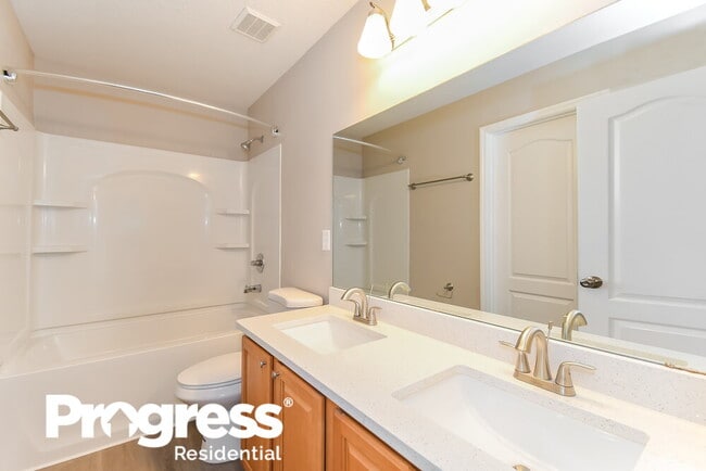 Building Photo - 2326 Sunset Bluff Dr
