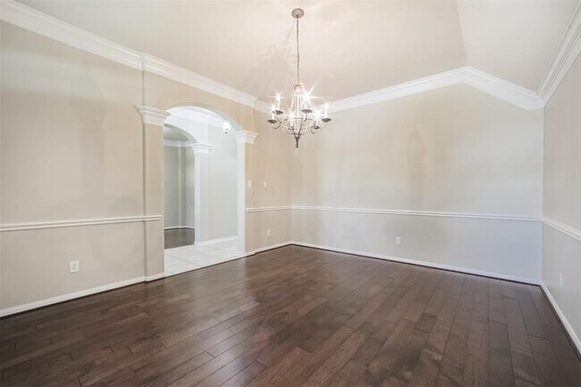 Building Photo - 15810 Cypress Hall Dr