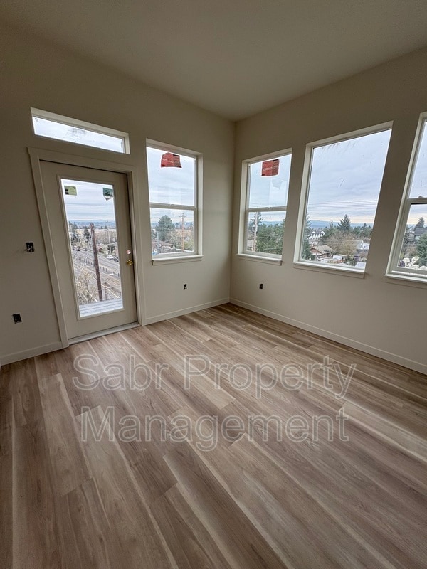 Building Photo - 1520 N Bryant St