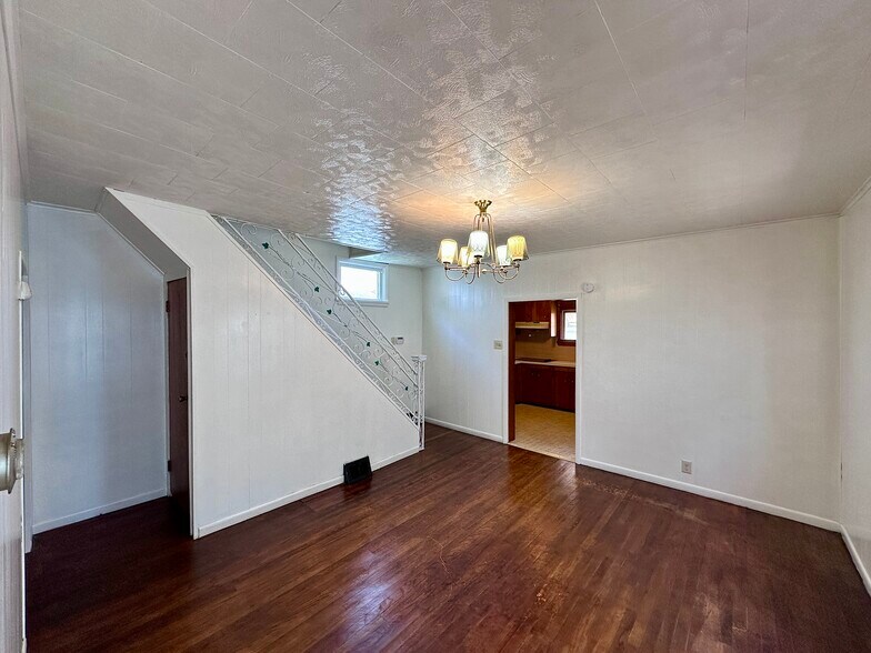 Building Photo - 1112 Williams St