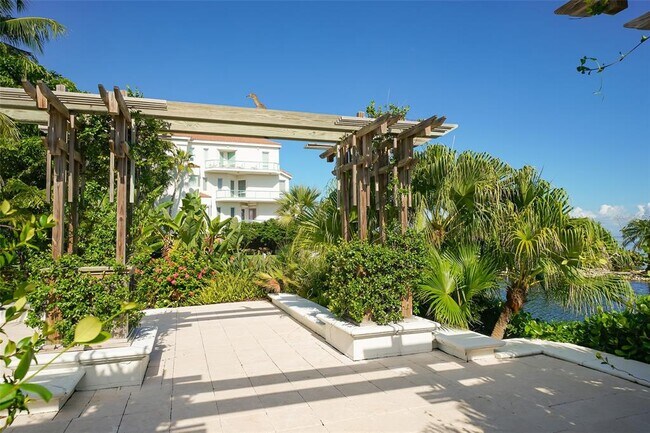 Building Photo - 350 Gulf of Mexico Dr