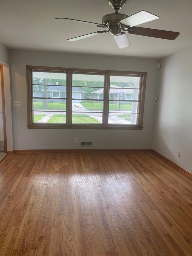 Building Photo - 3516 Constance Dr