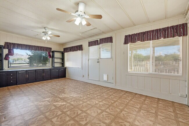 Building Photo - 2237 W Foothill St