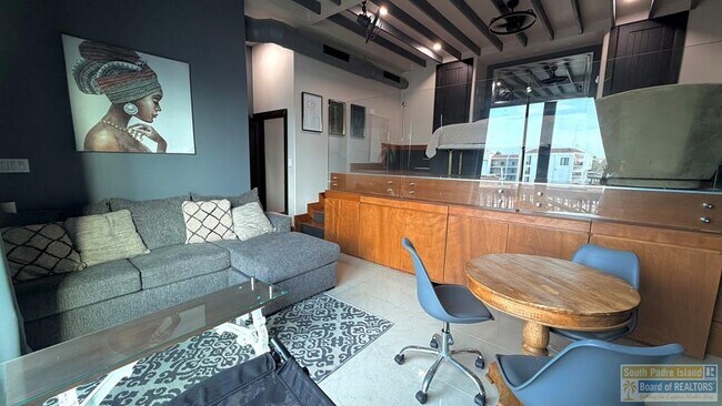 Building Photo - 106 W Morningside Dr