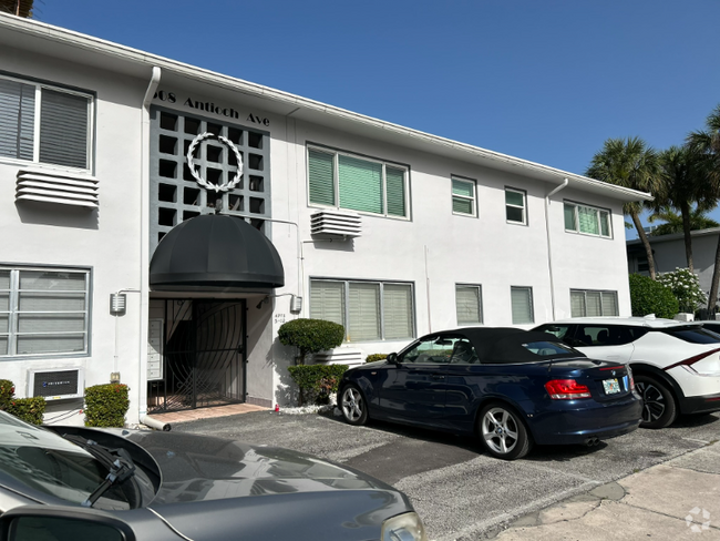 Building Photo - 508 Antioch Ave