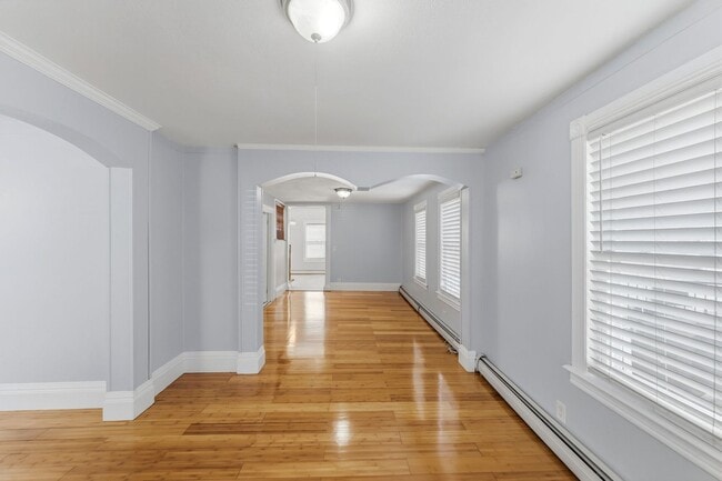 Building Photo - Pawtucket/Woodlawn Single Family Home - $2,495