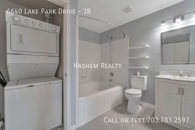 Building Photo - 6640 Lake Park Dr