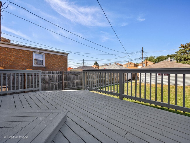 Building Photo - 4036 W 57th St