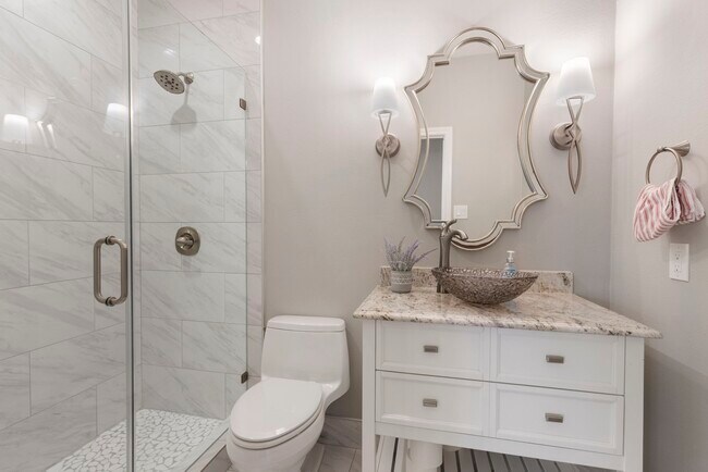 Building Photo - 10 Scenic Mill Pl