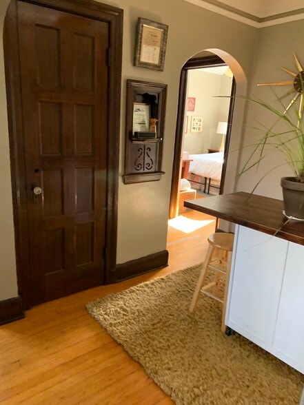 Building Photo - 2908 Woodland Ave