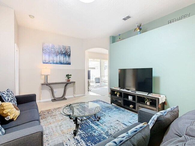 Building Photo - For rent in Highlands Reserve