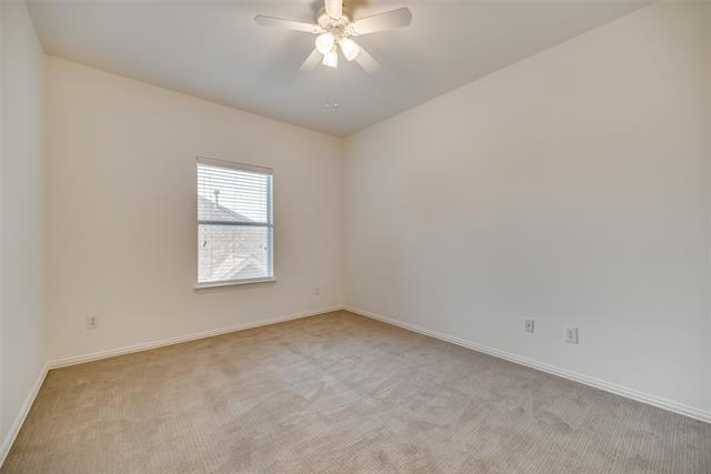 Building Photo - 819 Rushmore Dr