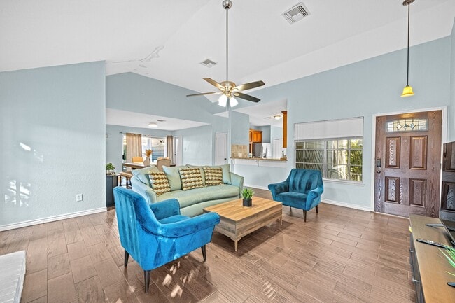 Building Photo - 12727 Ashford Knoll Dr