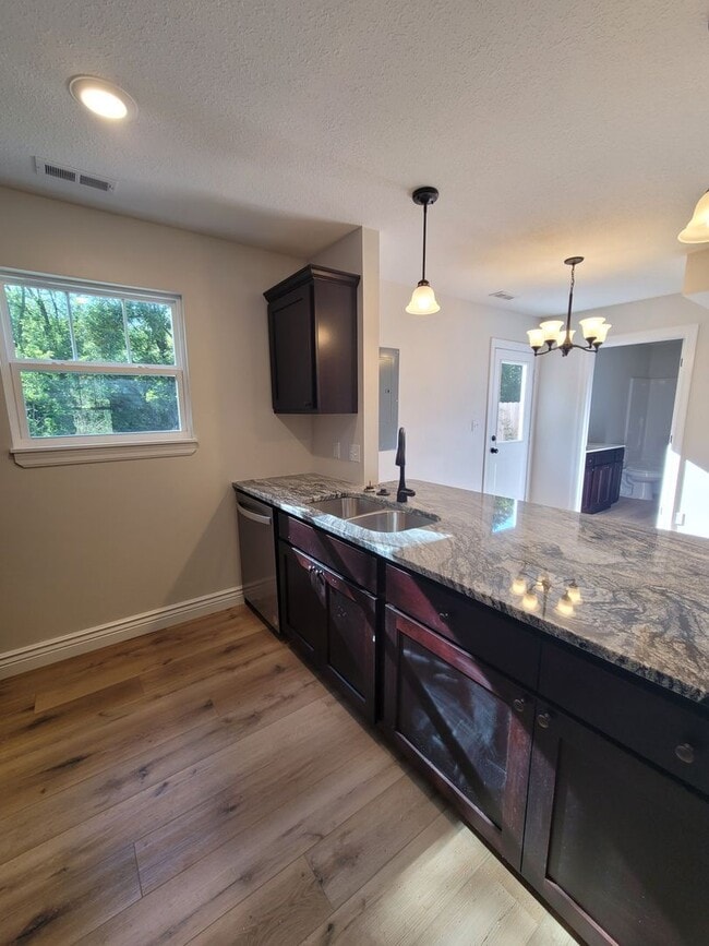 Building Photo - 2585 Casa Cir