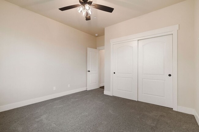 Building Photo - Charming 2-Bedroom, 2-Bath Home with Garage and Office/Den in Paradise, CA!