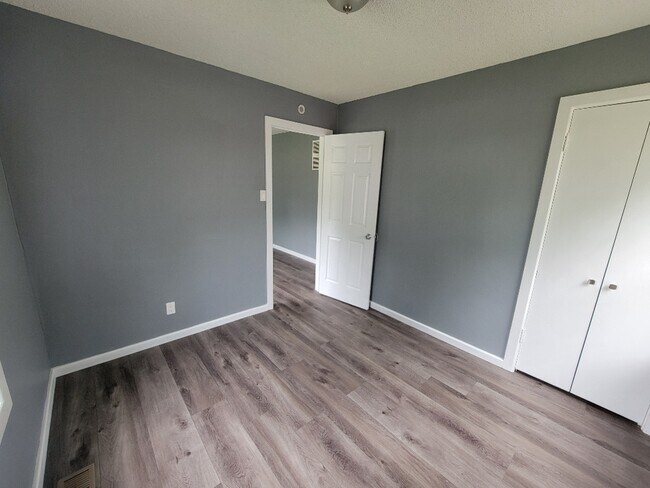 Building Photo - 3571 Wright Ave