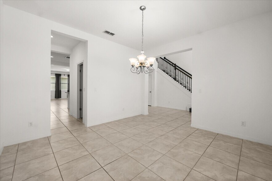 Building Photo - 14154 Shocklach Dr