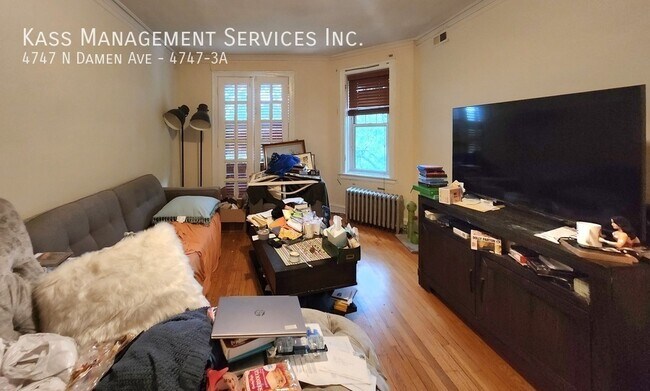 Building Photo - 4747 N Damen Ave