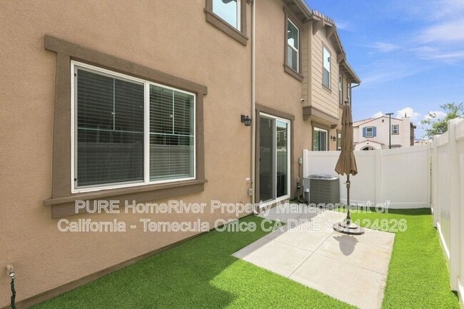Building Photo - 40702 Birchfield Dr
