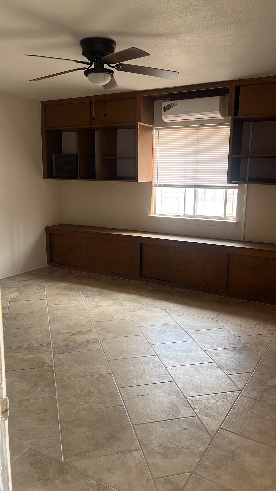 3rd bedroom - 8700 Winchester Rd