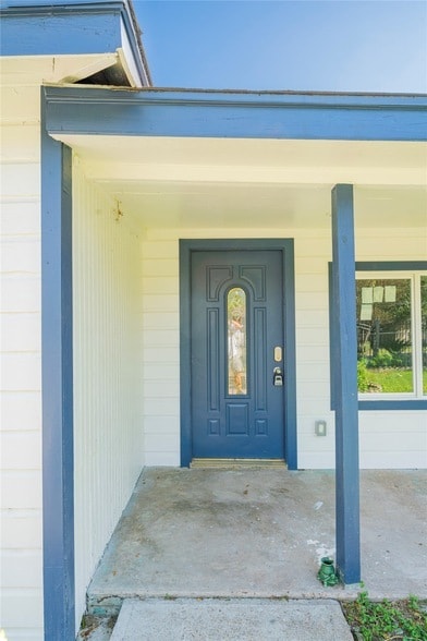 Building Photo - 5718 Cherry St