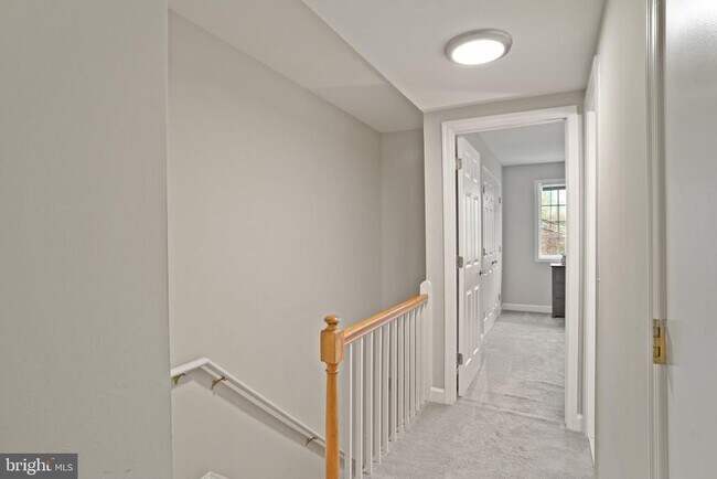 Building Photo - 1401 N Van Dorn St