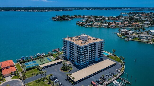 Building Photo - 240 Sand Key Estates Dr