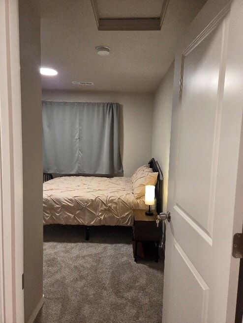 Building Photo - 600 Van Wy