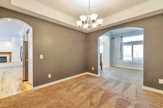 Building Photo - AVAILABLE NOW  — SPACIOUS & BEAUTIFUL Bountiful Meadows Home.
