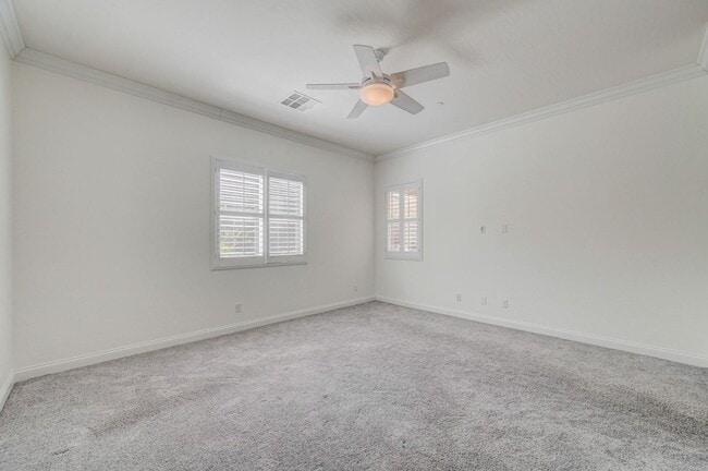 Building Photo - Luxury Single Story 3 Bedroom!