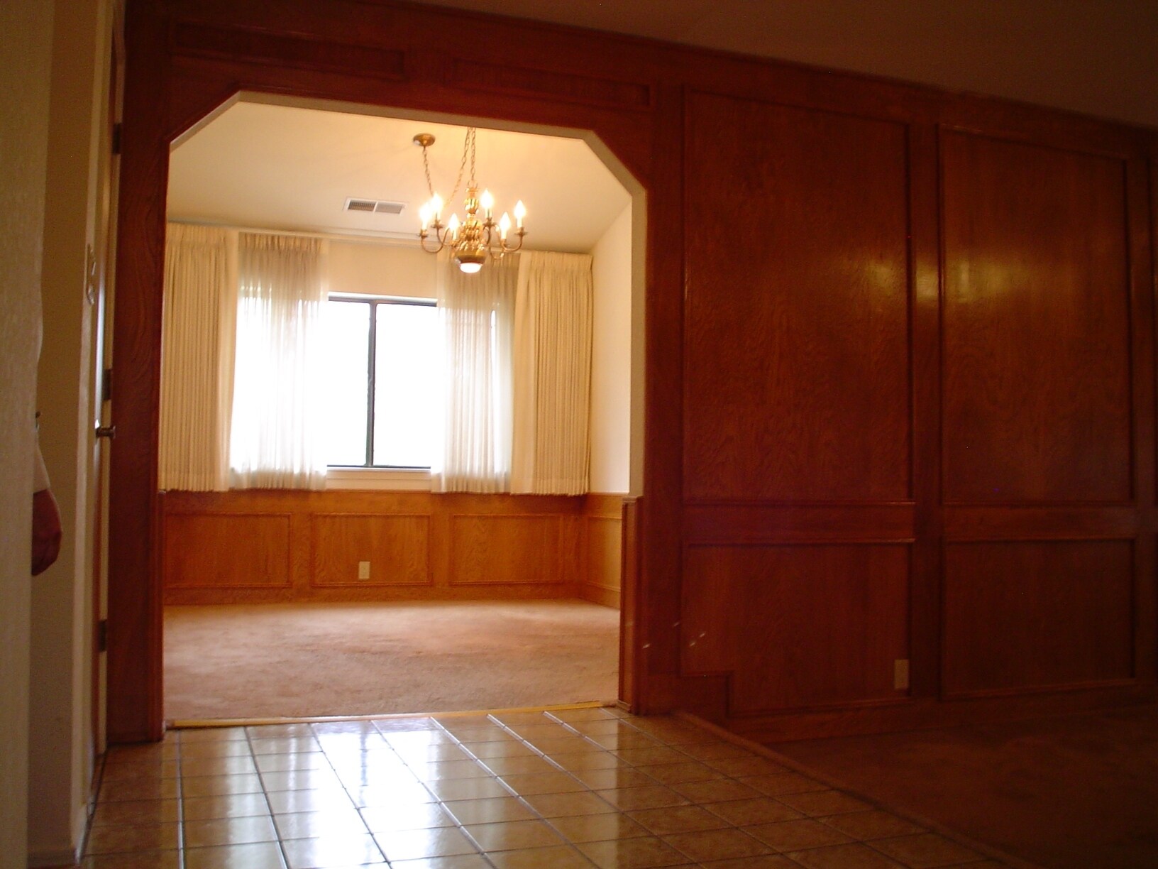 Building Photo - 5501 Vista Sandia NE