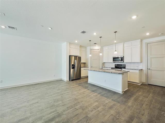 Building Photo - 563 Eiseley Dr