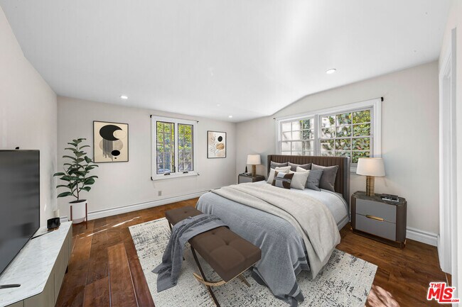 Building Photo - 15401 Brownwood Pl