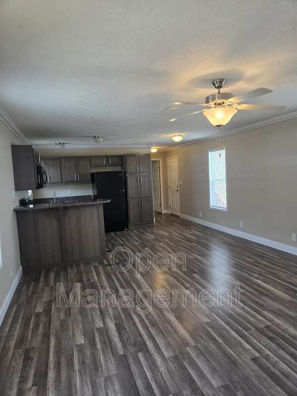 Building Photo - 8701 NE 107th Pl