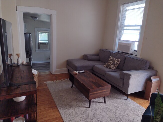 Building Photo - 441 W Lemon St