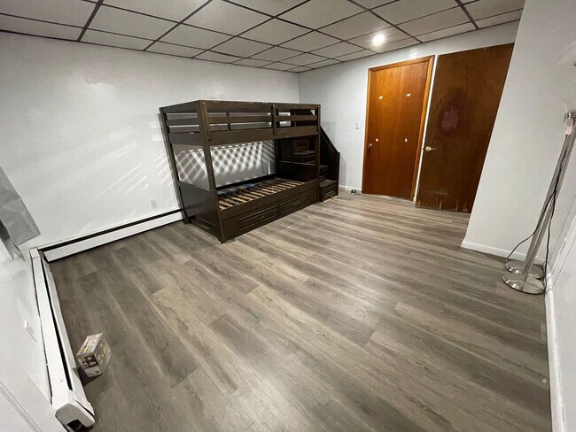 Building Photo - 625 13th St