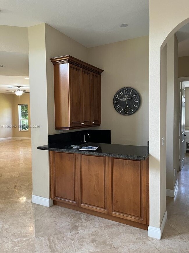 Building Photo - 2750 Jockey Cir