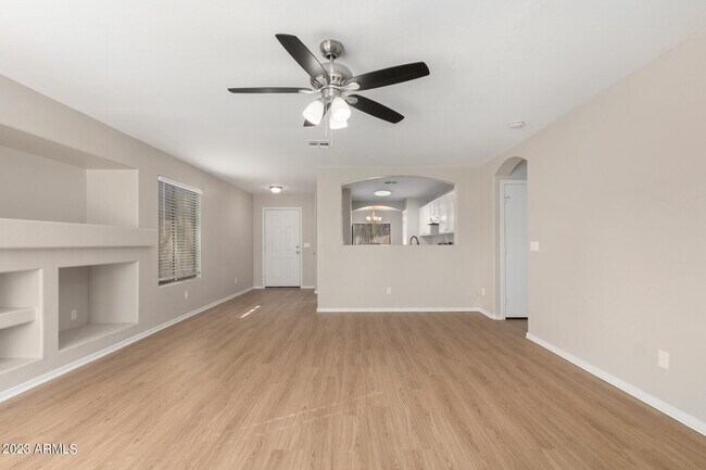 Building Photo - 7119 S 23rd Ln