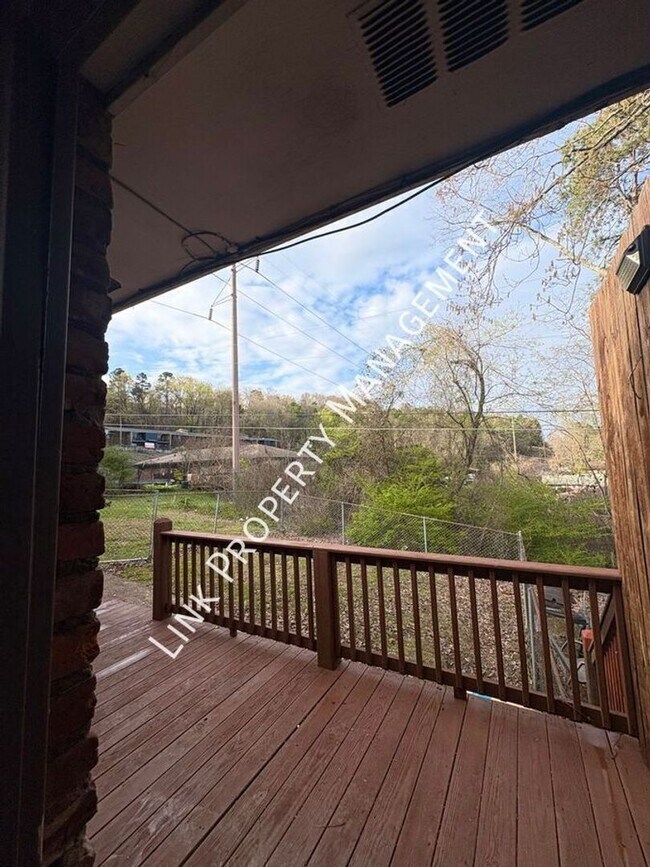 Building Photo - 3403/3405 Gail